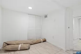 33 Lafayette, Orange, NJ 07050 - Photo 34