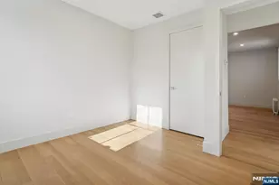 75 Midland Ave, Montclair, NJ 07042 - Photo 16