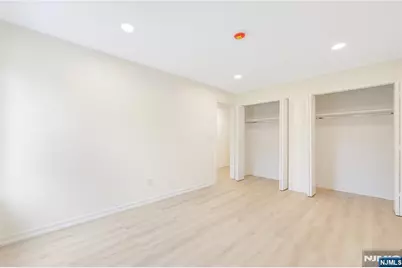 232 Lawton Avenue 2 #2, Cliffside Park, NJ 07010 - Photo 14