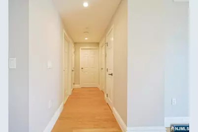 275 State, Hackensack, NJ 07601 - Photo 10