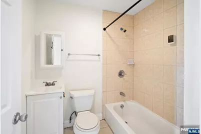 30 Clarendon Place, Hackensack, NJ 07601 - Photo 14