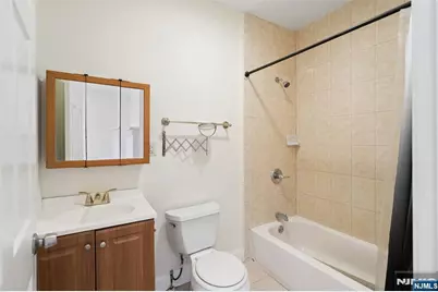 30 Clarendon Place, Hackensack, NJ 07601 - Photo 12