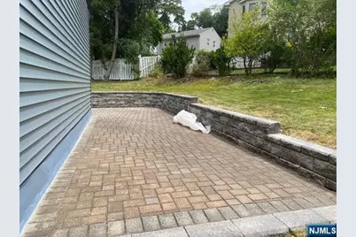 352 Maplewood Drive, Paramus, NJ 07652 - Photo 4