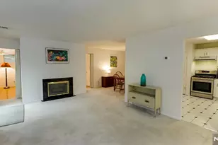 23 Karam Circle 3823, West Orange Township, NJ 07052 - Photo 2