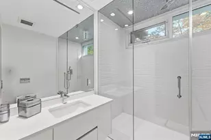 31A Casta Ln, Edgewater, NJ 07020 - Photo 16