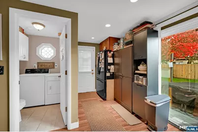 31 Hamilton Street, Bloomingdale, NJ 07403 - Photo 32