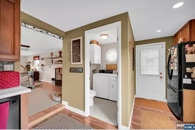 31 Hamilton Street, Bloomingdale, NJ 07403 - Photo 34