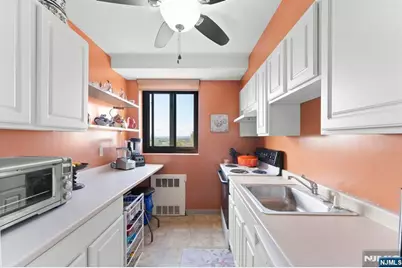 90 Prospect Avenue 9B #9B, Hackensack, NJ 07601 - Photo 10