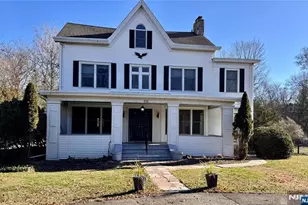 232 Franklin Turnpike, Allendale, NJ 07401 - Photo 2