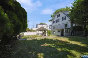 1585 Bergen Blvd, Leonia, NJ 07605 - Photo 4