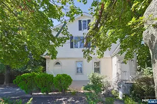 1585 Bergen Blvd 1, Leonia, NJ 07605 - Photo 2