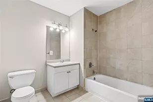905 River Road 312, Edgewater, NJ 07020 - Photo 8