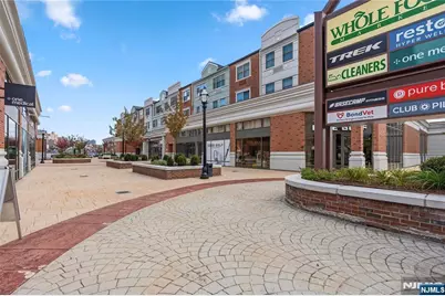 905 River Road 312 #312, Edgewater, NJ 07020 - Photo 22