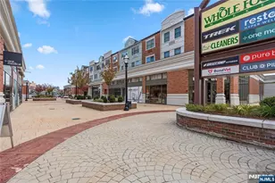 905 River Road 312, Edgewater, NJ 07020 - Photo 22
