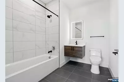 20 Grand Avenue 403 #403, Englewood, NJ 07631 - Photo 4