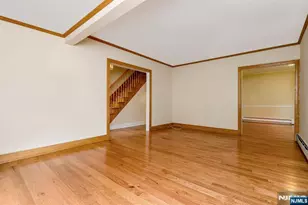32 Washburn Pl 1, Caldwell, NJ 07006 - Photo 4
