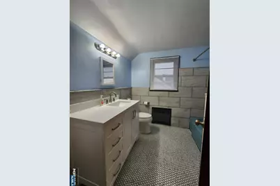 60 Roosevelt Avenue 2nd Flr #2ND FLR, Lodi, NJ 07644 - Photo 10