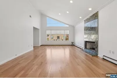 336 E Columbia Avenue 1 #1, Palisades Park, NJ 07650 - Photo 4