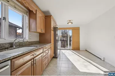336 E Columbia Avenue 1 #1, Palisades Park, NJ 07650 - Photo 12