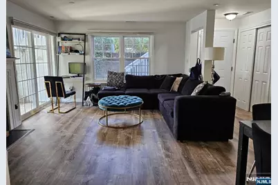 2 Markham Circle, Englewood, NJ 07631 - Photo 4