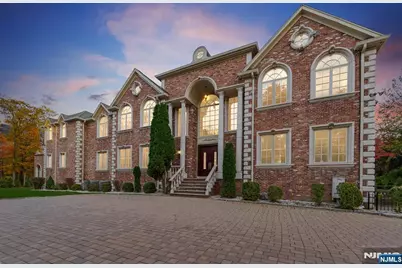 24 Tulip Tree Lane, Alpine, NJ 07620 - Photo 2