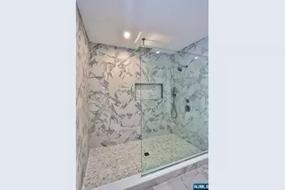 231 Highland Avenue, Orange, NJ 07050 - Photo 28