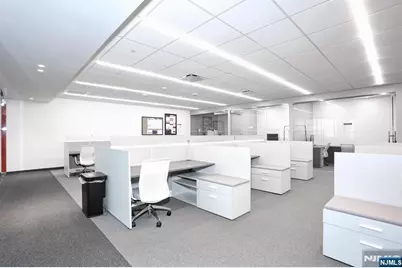 1 Bridge Plaza 910 #910, Fort Lee, NJ 07024 - Photo 24