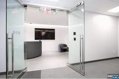 1 Bridge Plaza 910 #910, Fort Lee, NJ 07024 - Photo 6