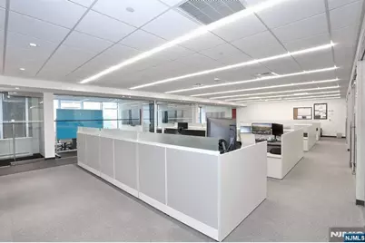 1 Bridge Plaza 910 #910, Fort Lee, NJ 07024 - Photo 18