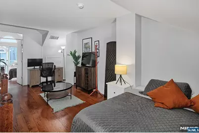 454 Albany, West New York, NJ 07093 - Photo 16