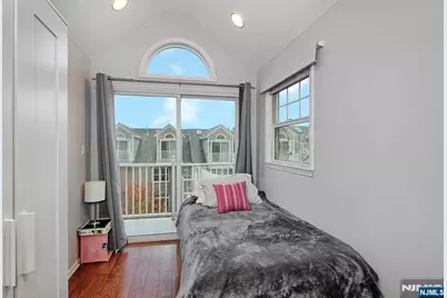 454 Albany, West New York, NJ 07093 - Photo 18