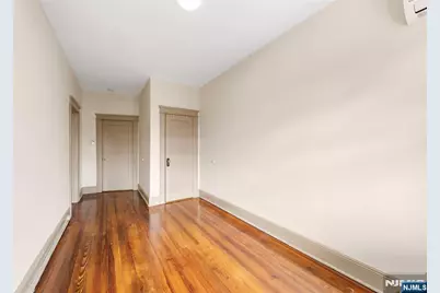 598 67th 1 #1, West New York, NJ 07093 - Photo 4