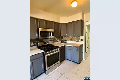 539 Union Avenue 11 #11, Irvington, NJ 07111 - Photo 14