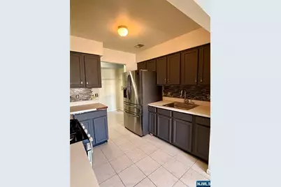 539 Union Avenue 11 #11, Irvington, NJ 07111 - Photo 16