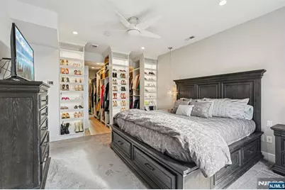 25 Vela Way, Edgewater, NJ 07020 - Photo 16