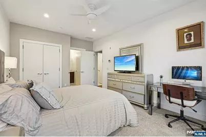 25 Vela Way, Edgewater, NJ 07020 - Photo 22