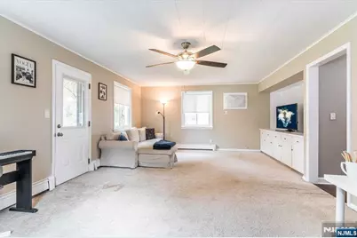 354 Plaza Road, Fair Lawn, NJ 07410 - Photo 12