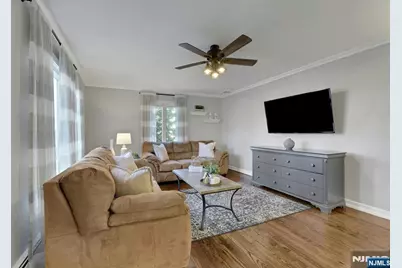 5 Greene Street, Mahwah, NJ 07430 - Photo 8