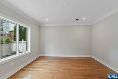 211 Warwick Avenue 1 #1, Fort Lee, NJ 07024 - Photo 18