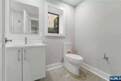211 Warwick Avenue 1 #1, Fort Lee, NJ 07024 - Photo 36