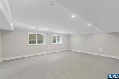 211 Warwick Avenue 1 #1, Fort Lee, NJ 07024 - Photo 30