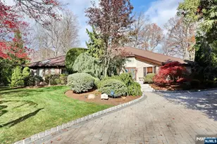 4 Summertree Way, Montvale, NJ 07645 - Photo 1