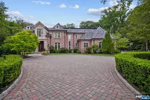 29 N Church Rd, Saddle River, NJ 07458 - Photo 2
