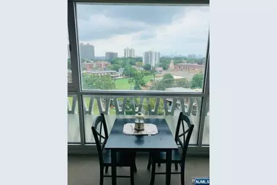 2000 Linwood Avenue 10M #10M, Fort Lee, NJ 07024 - Photo 1