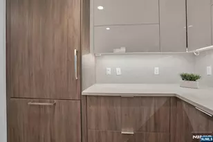 9 Ave At Port Imperial 605, West New York, NJ 07093 - Photo 4