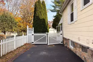 19 Ontario St, Dumont, NJ 07628 - Photo 2