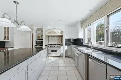 425 Saddle Back Trail, Franklin Lakes, NJ 07417 - Photo 6