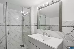 1077 River Road Th5, Edgewater, NJ 07020 - Photo 14