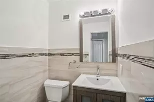 1077 River Road Th5, Edgewater, NJ 07020 - Photo 12