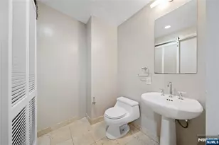 301 Hudson Park 301, Edgewater, NJ 07020 - Photo 20